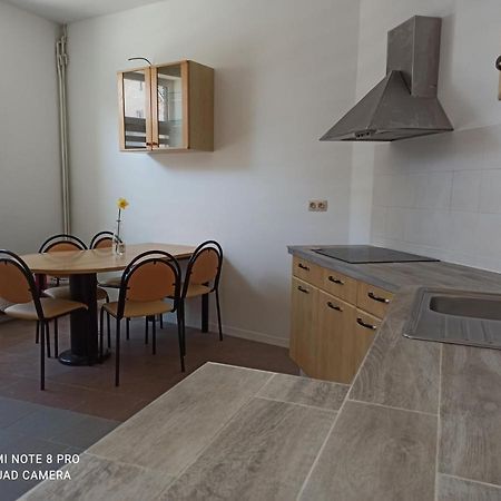 Loft Cosi A Proximite Du Centre Geographique Belge Apartment Gembloux Luaran gambar